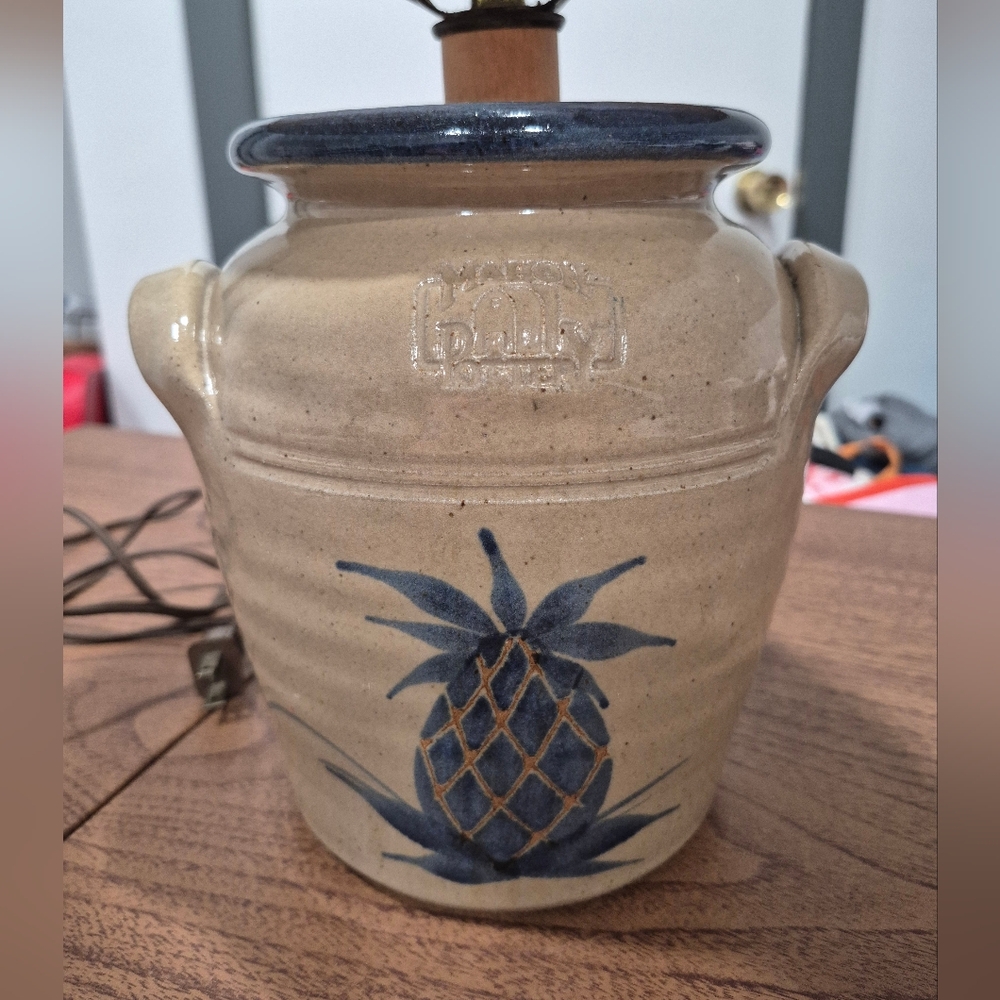 Vintage Mahon Pottery Pineapple Lamp With Shade